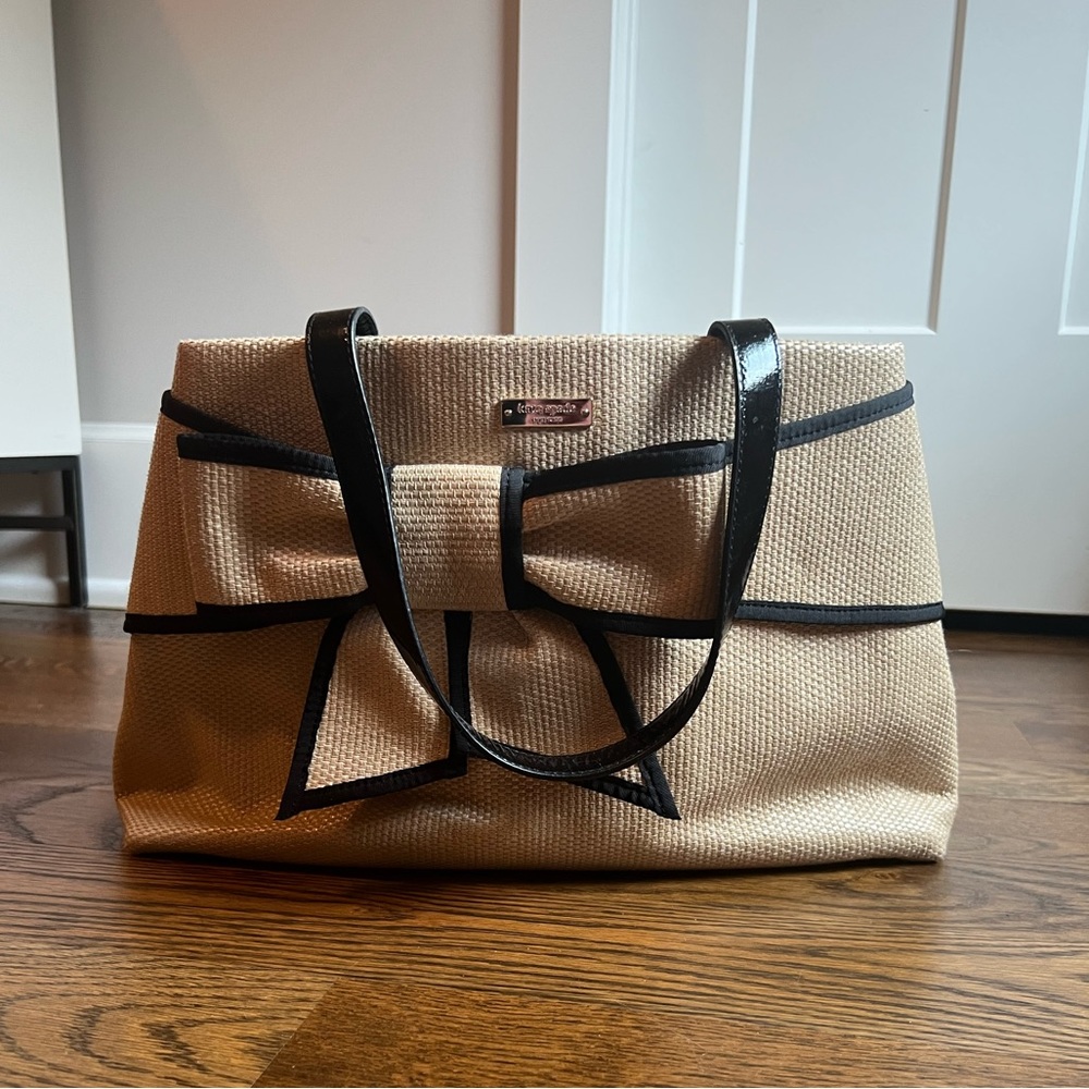 Beautiful Kate Spade Medium Satchel in Great Condition!